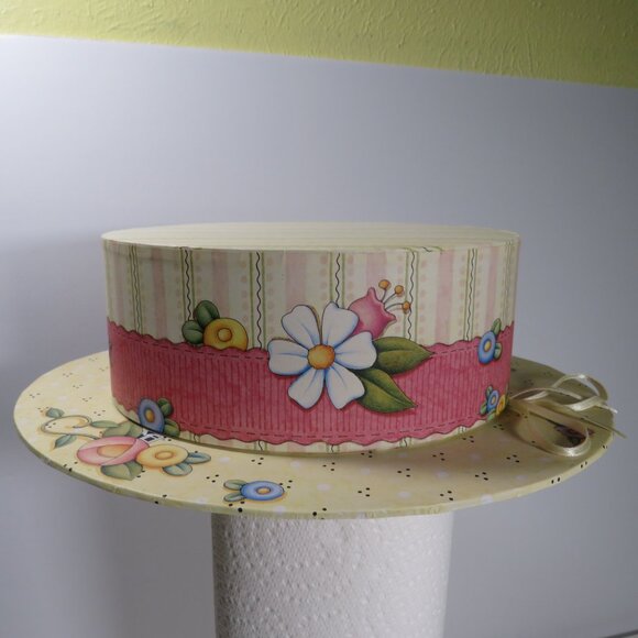 Mary Engelbreit Hat Gift Box Floral Yellow & Green - Picture 2 of 8